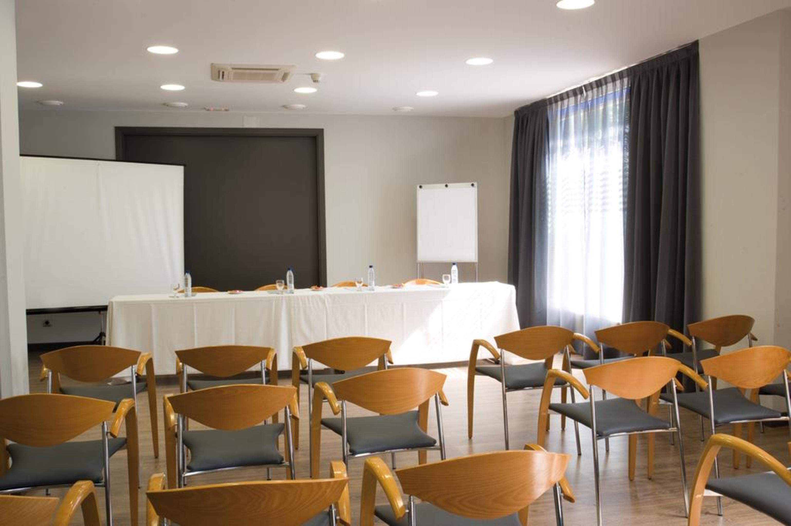 Hotel Cisneros Alcalá de Henares Facilități foto